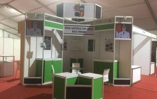 Sewa Booth Special System Partisi R8 4