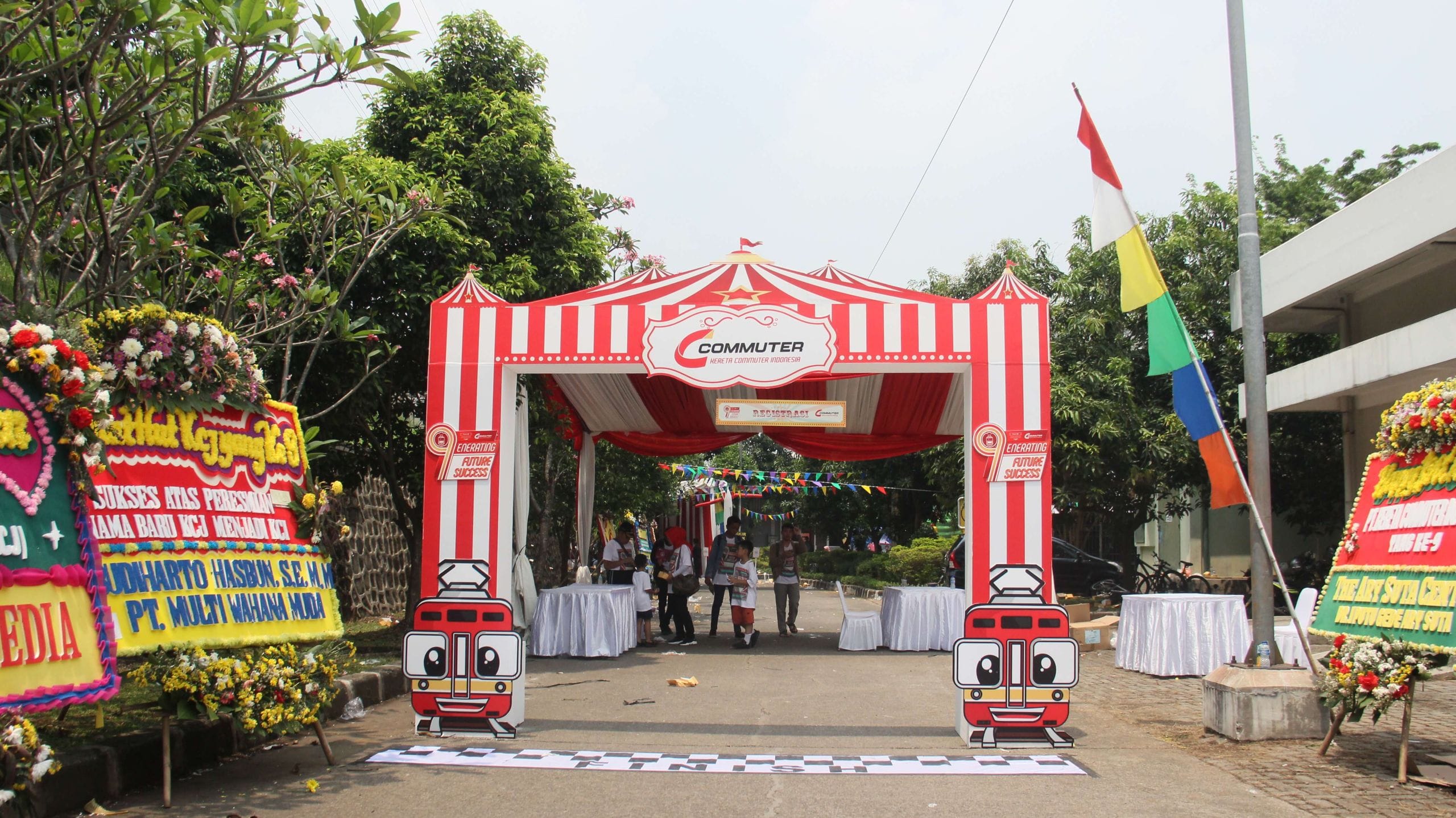 Sewa Gate Kayu Custom 1