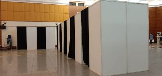 Sewa Panel Foto Partisi R8 1